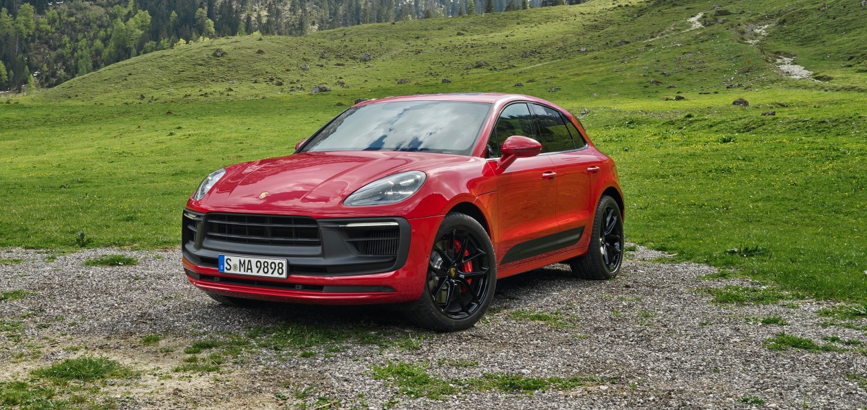 В Porsche уточнили дату выхода обновленного Macan на российский рынок