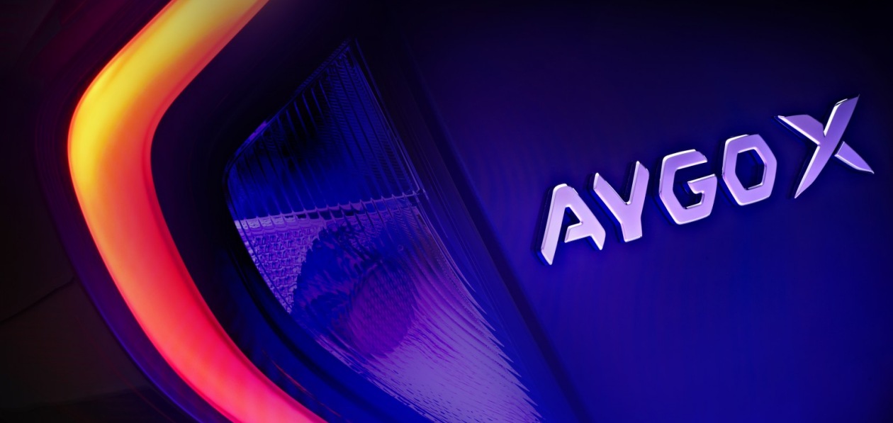 Стало известно, когда Toyota официально представит кросс-хэтчбек Aygo X