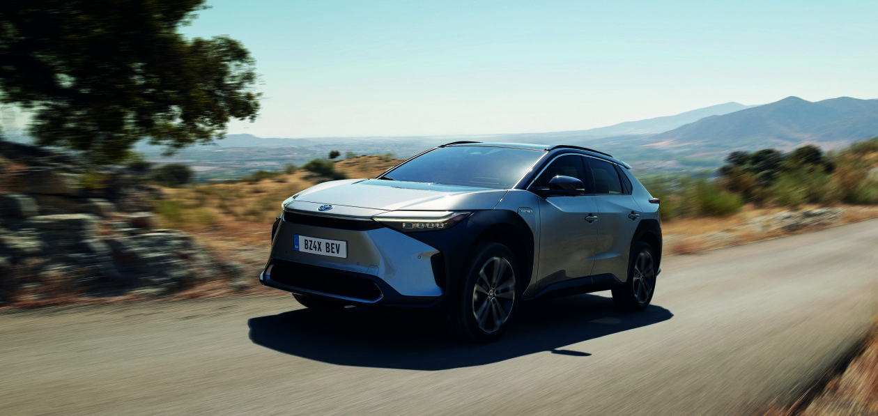 Первый электрокроссовер Toyota дебютирует в 2022 году