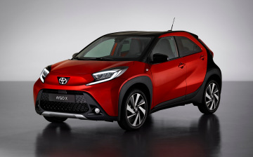 Toyota представила кросс-хэтчбек Aygo X