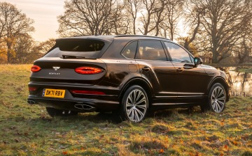 Bentley Bentayga обзавелась версией в честь традиционных увлечений британцев