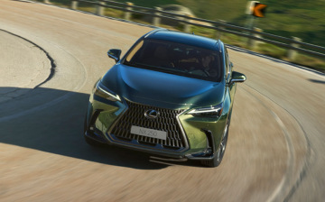 Lexus назвал российские цены на новый NX