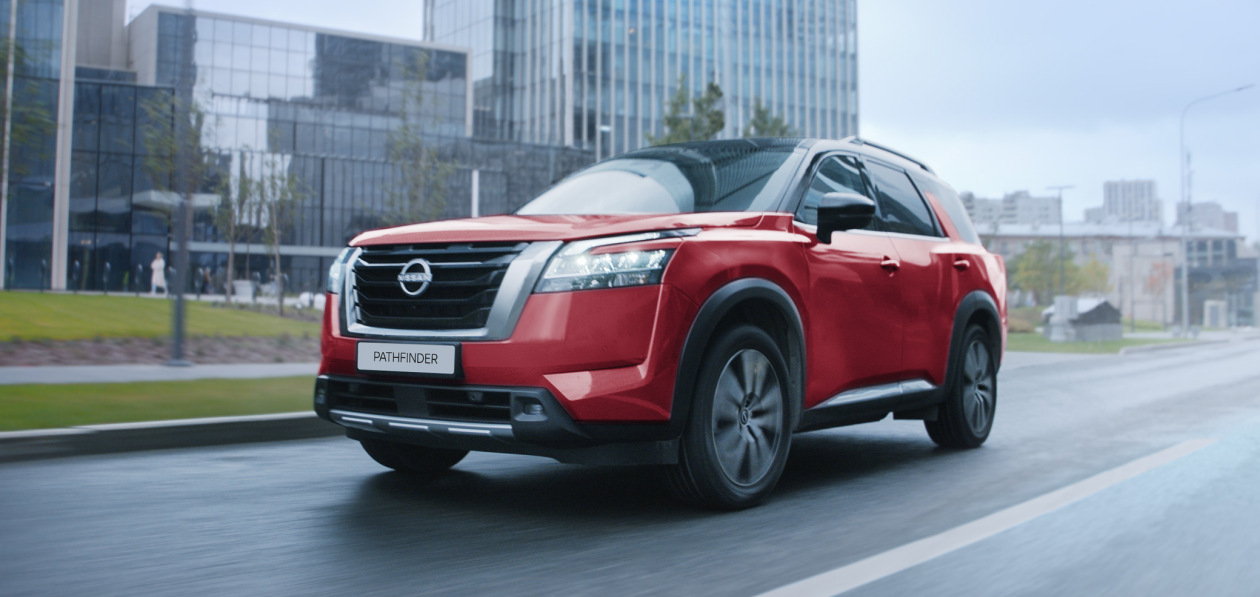 Стали известны цены и комплектации Nissan Pathfinder для России