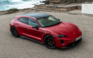 Универсал Porsche Taycan Sport Turismo стал доступен для заказа в России