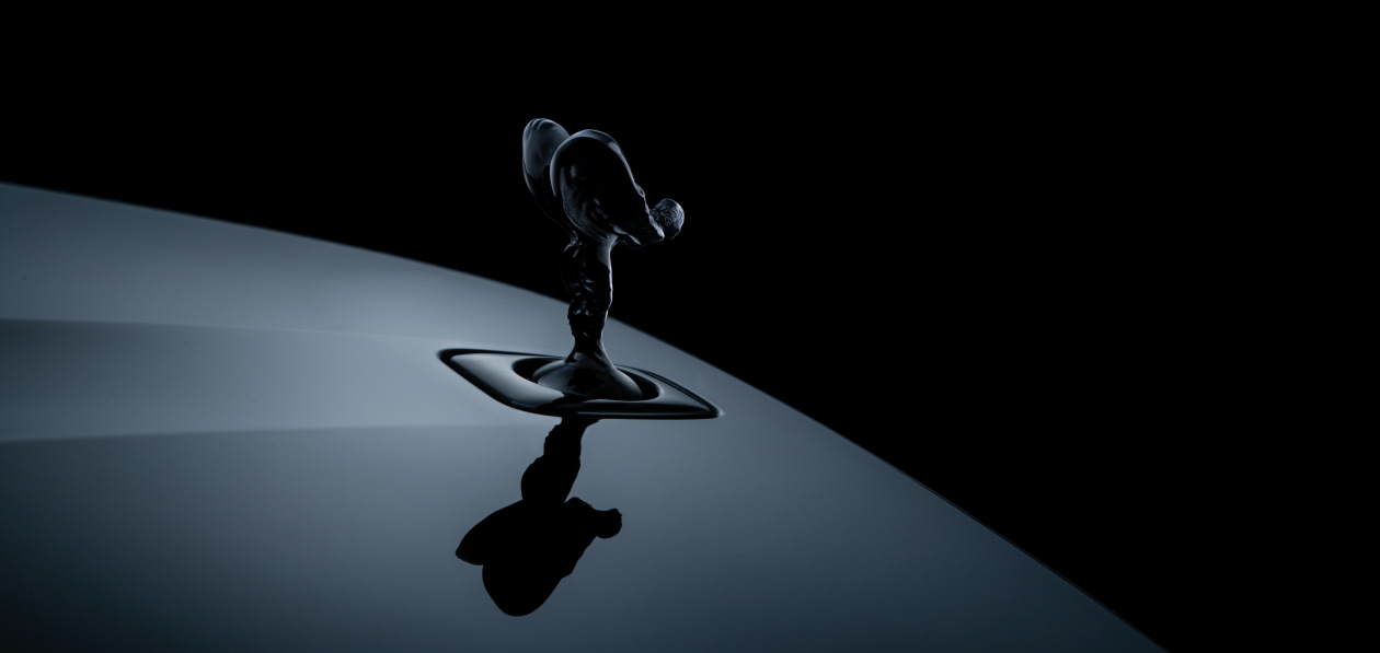 Уникальный черно-зеленый Rolls-Royce представили в Москве