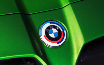 BMW оценила в рублях юбилейные «эмки»