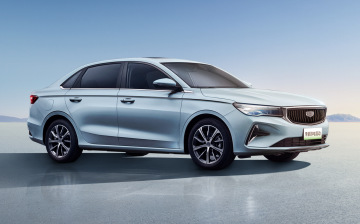 Гибридный седан Geely Emgrand стал ответом на подорожавший бензин