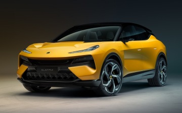 Lotus представил спортивный электрокроссовер