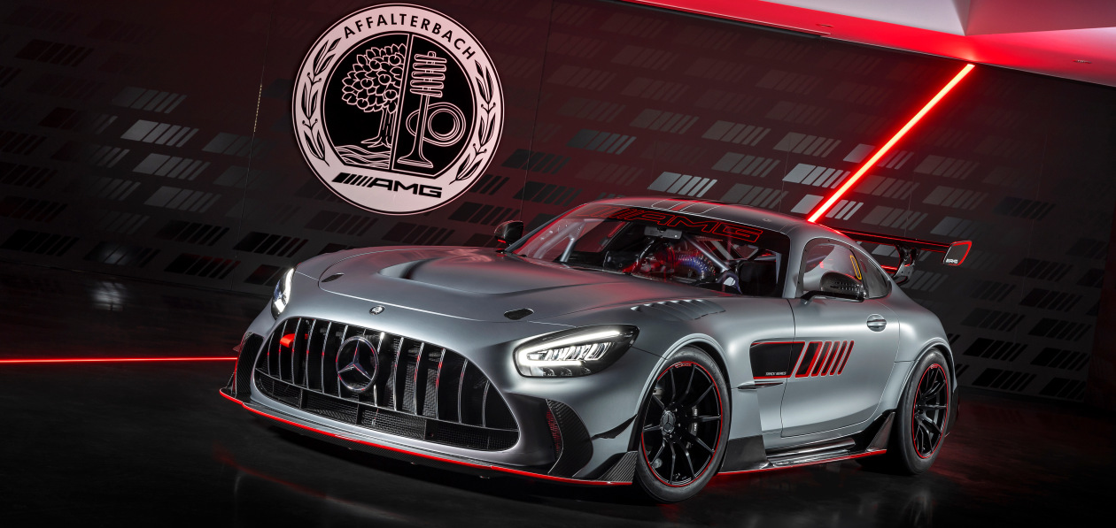 Подразделение Mercedes-AMG отметило 55-летие суперкаром GT Track Series и специальным «Гелендвагеном»
