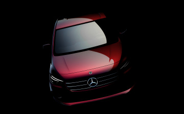 Mercedes-Benz готовит премьеру пассажирского «каблука» T-Class