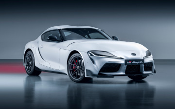 Toyota Supra дождалась механическую коробку