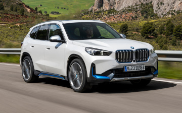 Кроссовер BMW X1 сменил поколение и получил электрическую версию