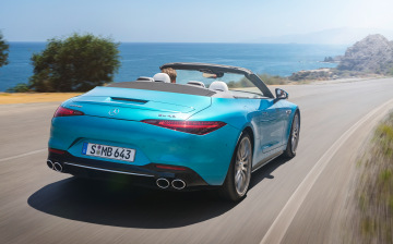 Двухлитровый родстер Mercedes-AMG SL 43 оценили в евро