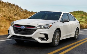 Subaru Legacy обновился вслед за «Аутбеком»