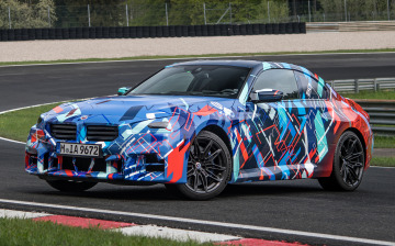 Новую BMW M2 показали в камуфляже