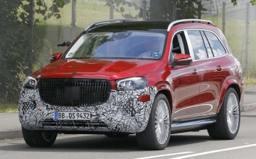 Рестайлинговый Mercedes-Maybach GLS попался фотошпионам