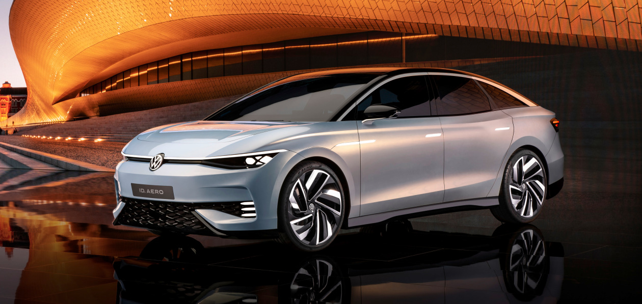 Volkswagen показал свой первый электроседан