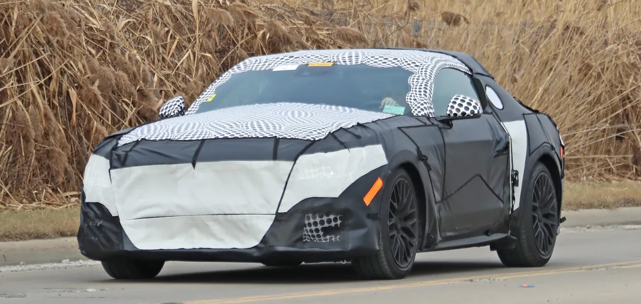 Новый Ford Mustang сохранит V8 и механическую коробку