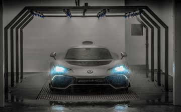 Немцы рассказали, как собирают гиперкар Mercedes-AMG One