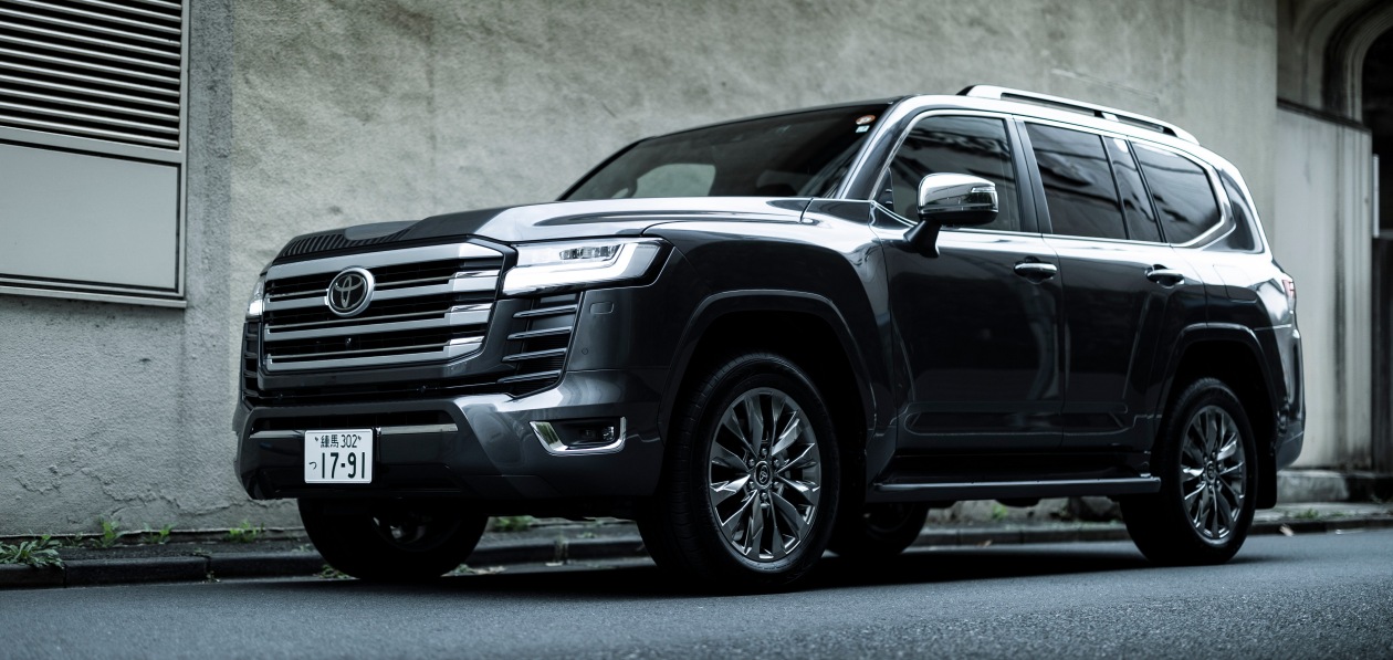 В Японии Toyota Land Cruiser 300 с пробегом уже стоят в два раза дороже новых