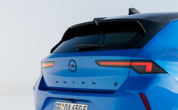 Opel рассекретил полностью электрическую Astra