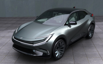 Toyota представила концепт компактного bZ-кроссовера, который может стать ее следующим серийным электрокаром