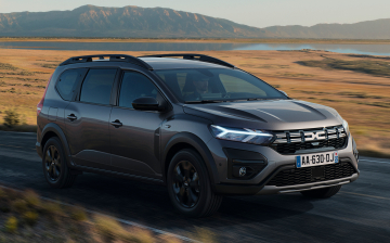Новая версия Jogger стала первым гибридом от Dacia