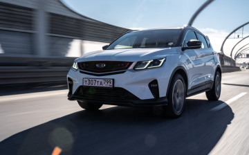 Geely Coolray стал доступен в России в новой комплектации
