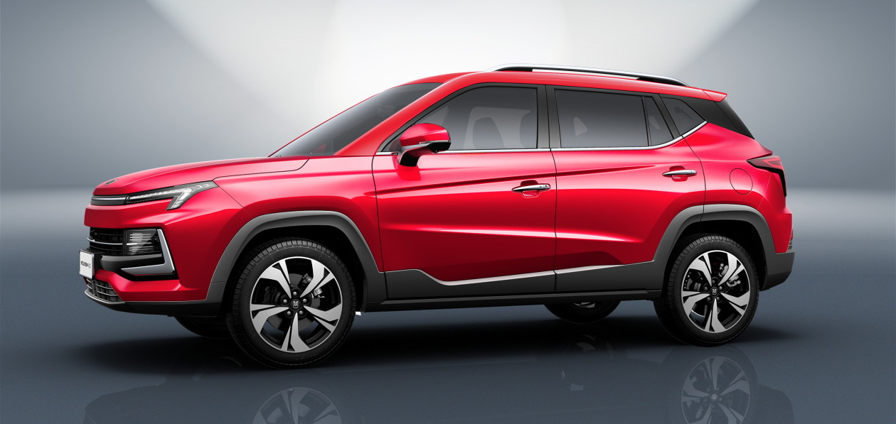 Кроссовер «Москвич» доехал до Петербурга