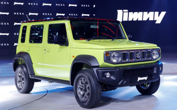 Suzuki Jimny впервые стал пятидверным