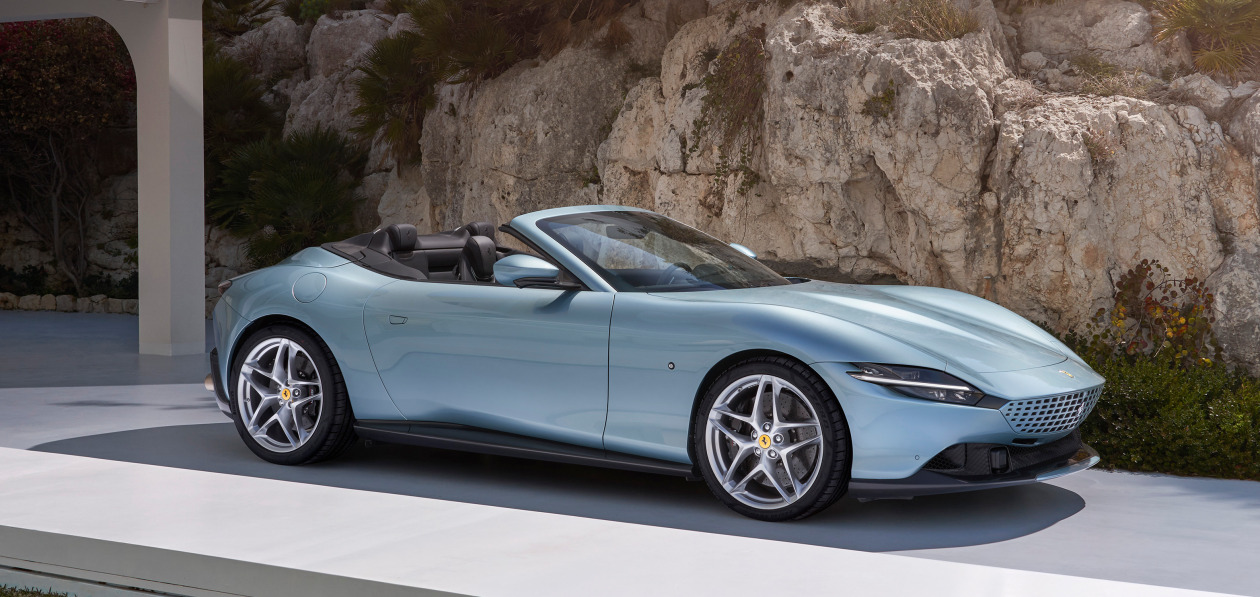 Roma Spider стал первым Ferrari с мягкой крышей со времен F430