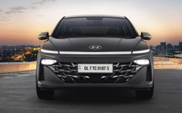 Новое поколение Hyundai Verna представили в Индии