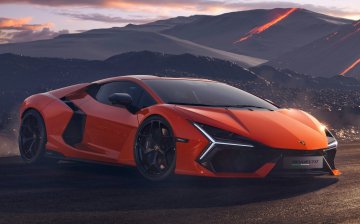 Гибридный Lamborghini Revuelto стал наследником «Авентадора»