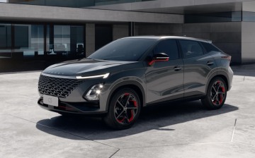 Кроссовер Omoda C5 получил в России полный привод и новый силовой агрегат