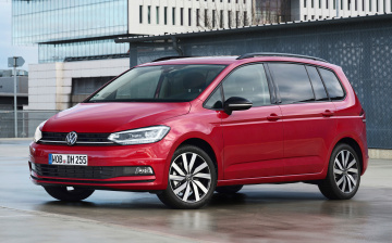 Volkswagen Touran получил скромные обновки на юбилей