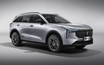 Лифтбек Bestune B70 и кроссовер Bestune T55 поступили к российским дилерам FAW