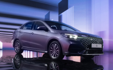 Omoda объявила цены на седан S5