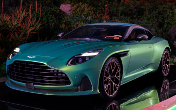 Aston Martin DB12 дебютировал с восемью цилиндрами