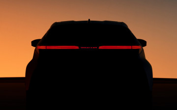 Toyota анонсировала премьеру нового C-HR