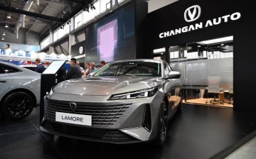 Changan показал в России седан Lamore