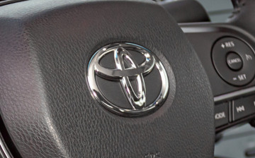 Toyota готовит к премьере представительский внедорожник