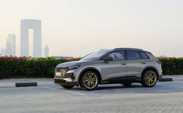Audi показала обновленный Q4 e-tron