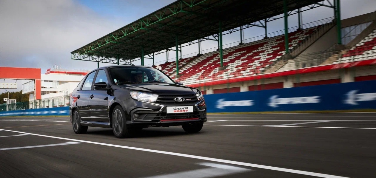 «АвтоВАЗ» открыл продажи Lada Granta Sport