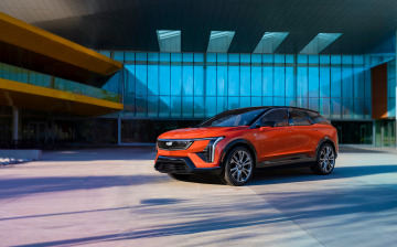 Cadillac рассекретил электрокроссовер Optiq