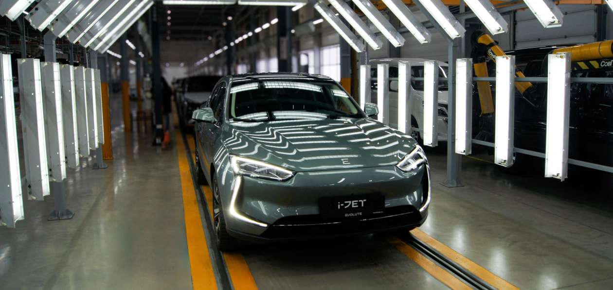 Стартовало производство электрокроссовера Evolute i-JET