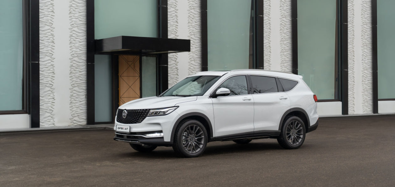 DFSK ix5 и ix7 оценили в рублях