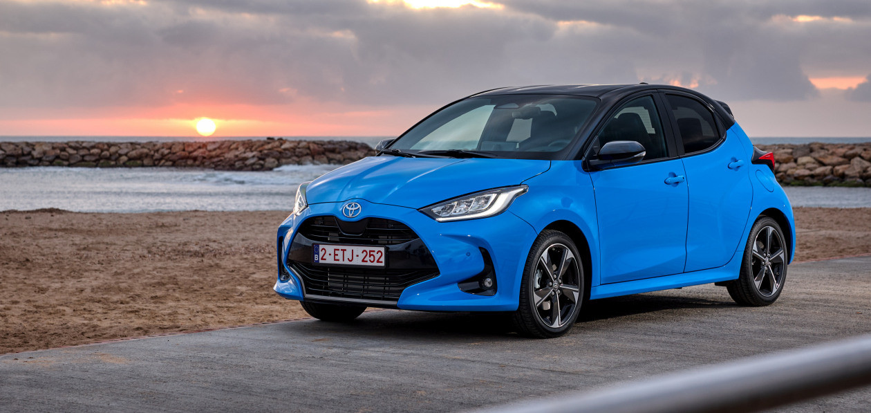 Toyota представила обновленный Yaris для Европы