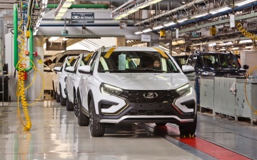 «АвтоВАЗ» выпустил первую партию Lada Vesta с вариатором