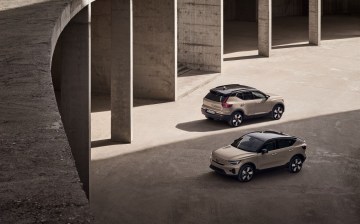 Volvo переименует электромобили и гибриды