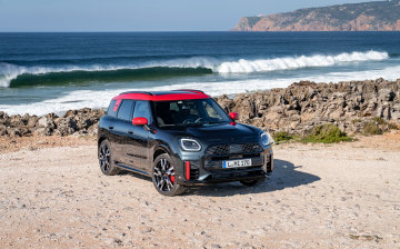 Mini рассекретил «заряженную» версию нового Countryman